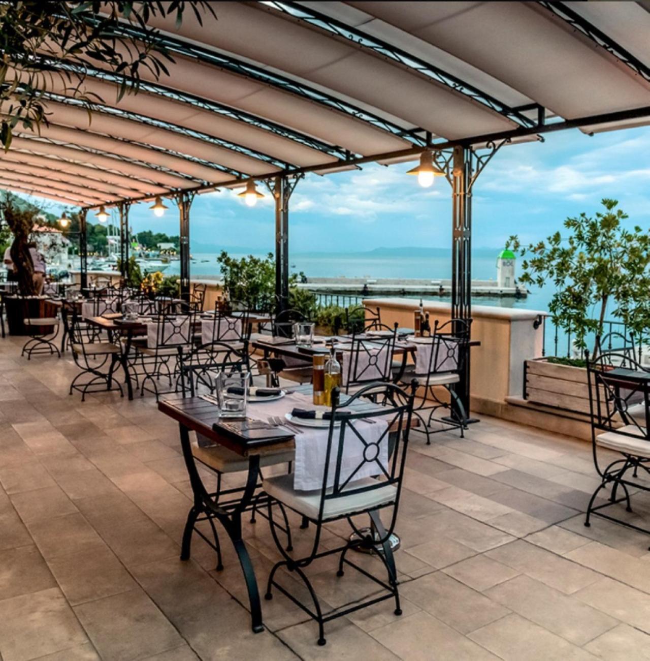 Newly Renovated Hotel Kastil Бол Экстерьер фото