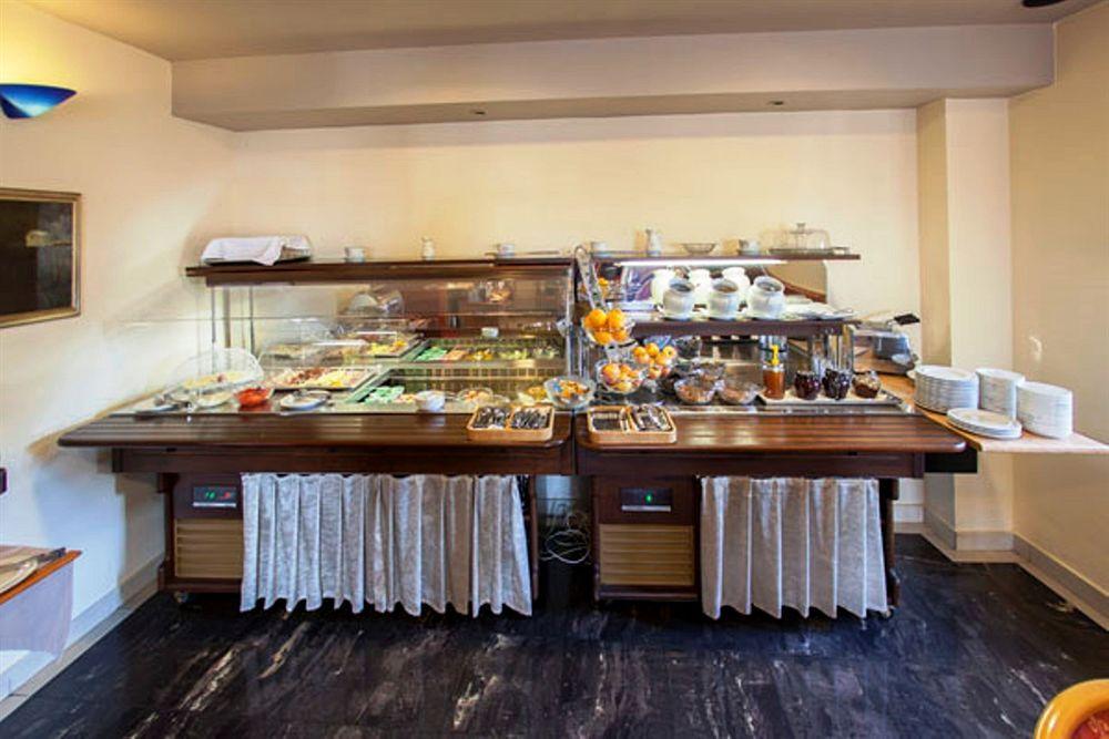 Newly Renovated Hotel Kastil Бол Экстерьер фото
